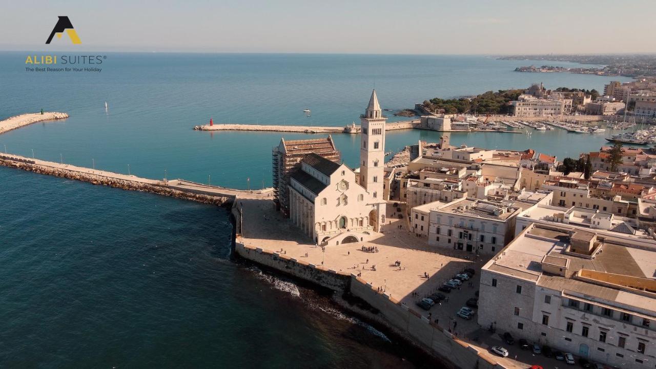 Alibi Suites Suite Museum: Gioiello Con Vista Sul Museo Archeologico Nazionale, Letto E Doccia Con Cromoterapia, Smart Tv, Wifi E A/C 鲁沃迪普利亚 外观 照片